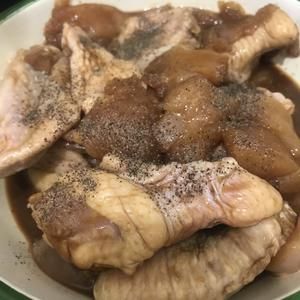 肯德基无油炸鸡翅鸡腿盐酥鸡—健康无压力的做法 步骤1
