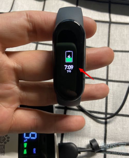 小米手環(huán)5如何充電(小米手環(huán)5如何充電圖解)