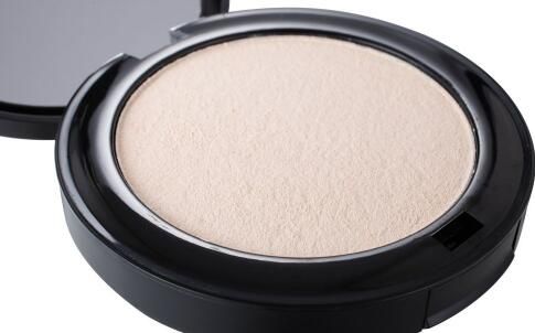 唇紋變淡的方法 如何才能讓唇紋變淡 如何保養(yǎng)唇部