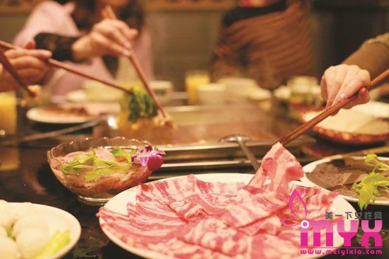 火锅冬天要怎么吃才健康 冬天吃火锅的健康tips