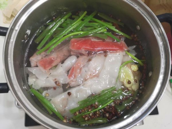 純奶手撕吐司的做法 步驟1