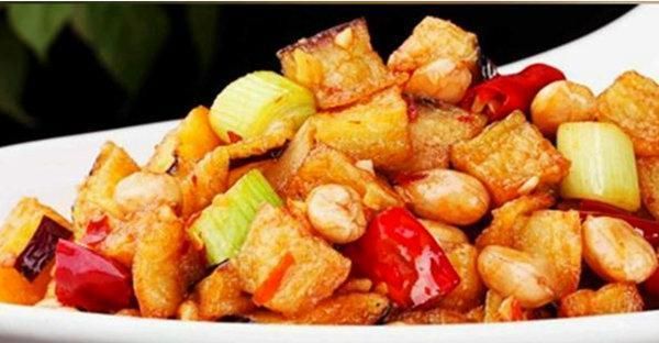 10道家常素菜的做法，吃多了油膩食物，吃點(diǎn)素食清清腸胃