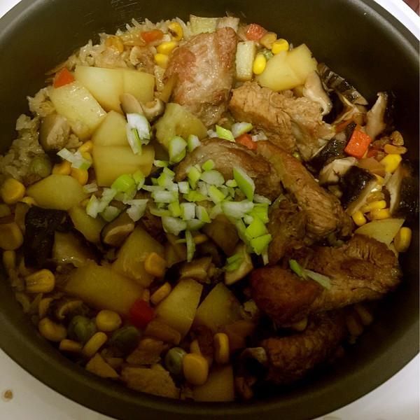 一個人在家不想做飯怎么辦，來試試它做法簡單，要大口吃才過癮哦
