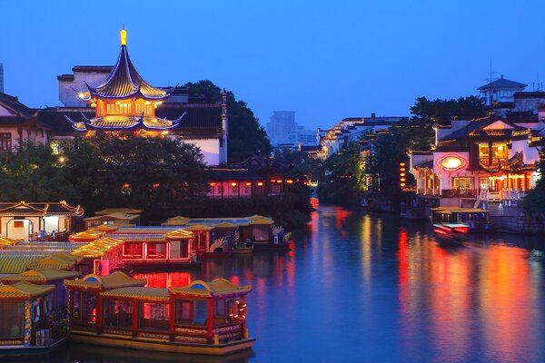 網(wǎng)上預(yù)約掛號(hào)服務(wù)不收費(fèi) 南京開通專家號(hào)網(wǎng)上支付