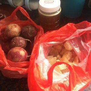 百香果蜜(健康天然飲品)的做法步驟 第2步