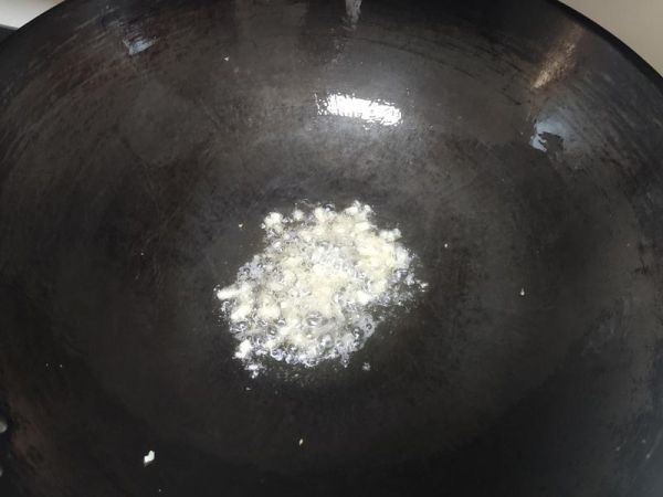 純奶手撕吐司的做法 步驟1