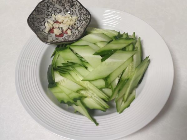 純奶手撕吐司的做法 步驟1