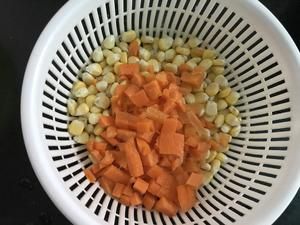 適合家有小孩的簡單營養(yǎng)早餐的做法 步驟2