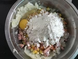 適合家有小孩的簡單營養(yǎng)早餐的做法 步驟3
