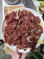 健康营养的素炒菠菜配料与烹饪步骤解析