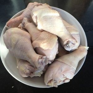 秒殺鹵味店的自制健康栗子雞腿的做法步驟 第3步