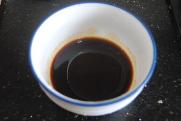 牛肉別總炒了，這樣做簡(jiǎn)單省事還好吃，端上桌根本不夠分