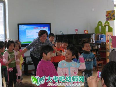 小班健康教案：天气变冷了怎么办教案及教学反思配图二