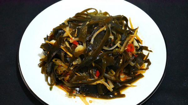酸辣海帶這樣做才正宗，不僅酸辣爽口而且好吃又下飯，味道太棒了