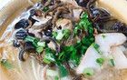 周星驰的黄金配角，在荆州开了家小餐馆！