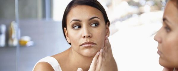 怎么从手掌颜色看健康 怎么从手掌看健康 手部看健康的方法