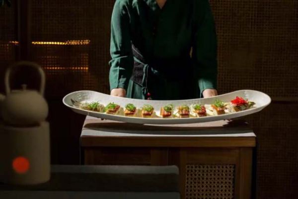 鮮美番茄海鮮餛飩湯，融合海鮮鮮美與番茄酸甜，湯鮮味美，營(yíng)養(yǎng)豐富，是家常美食的上佳選擇。