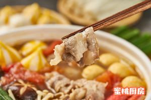 【番茄鮮湯火鍋湯底】簡(jiǎn)單4步搞定~的做法 步驟5