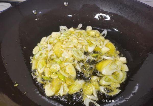 火鍋店的番茄鍋底，教你在家制作，簡(jiǎn)單幾步，酸爽開(kāi)胃，好吃不膩