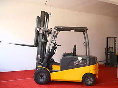 倉儲(chǔ)電動(dòng)叉車廠家