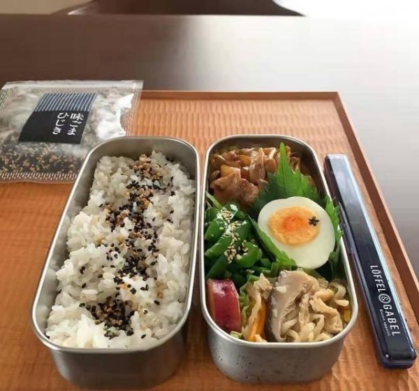 在世界美食圈，日本料理是公认的清淡健康。