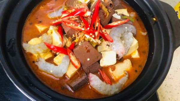 鴨血豆腐煲
