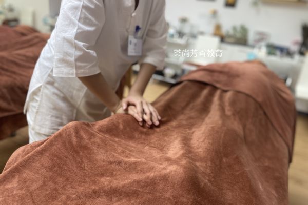 荟尚女性健康课程之胸部保养乳腺精油护理按摩手法分享