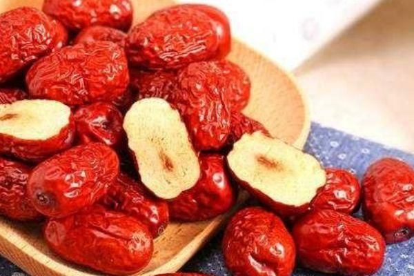 女性經(jīng)期，這4種“零食”不妨多吃，好吃又健康體重也會悄悄降