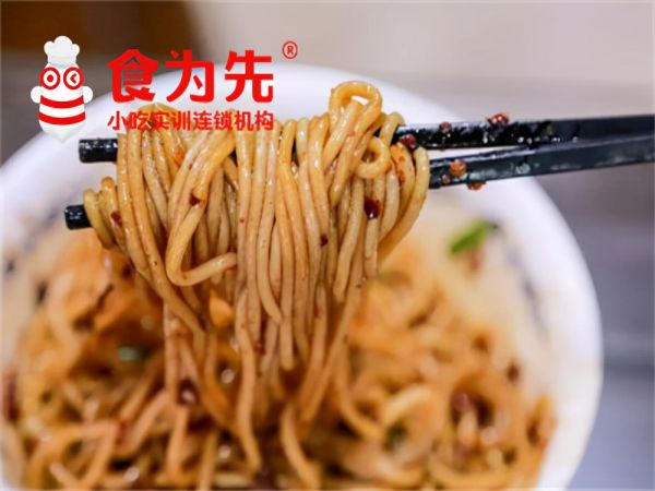 盤點適合女人做一個賣早餐的擺攤，學(xué)做什么早餐小吃好