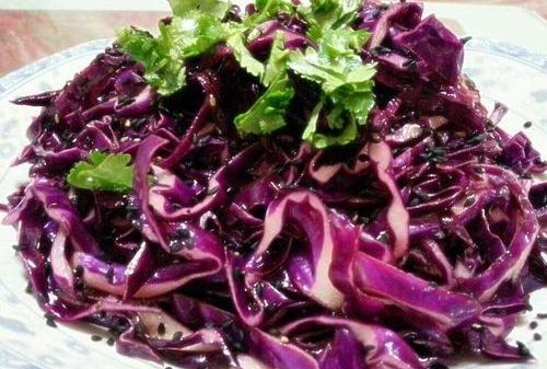 吃卷心菜有哪些好處？如何食用，才能最大發(fā)揮它營養(yǎng)成份？