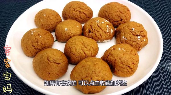 饅頭這樣子做，既簡(jiǎn)單又美味，還養(yǎng)生，端上桌就被搶光了