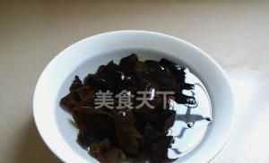 嫩豆腐燒黑木耳,可以進(jìn)來看看這篇文章