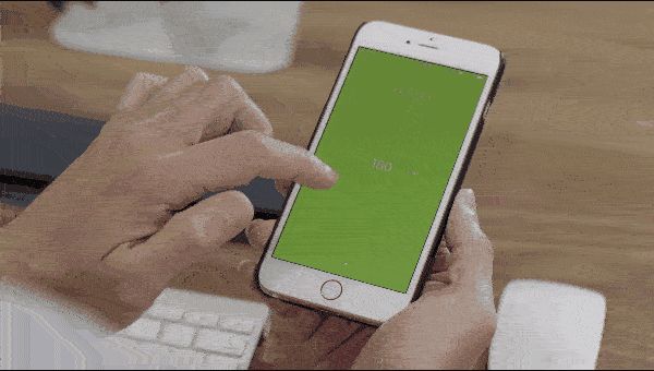 讓你站著上班的智能辦公桌 