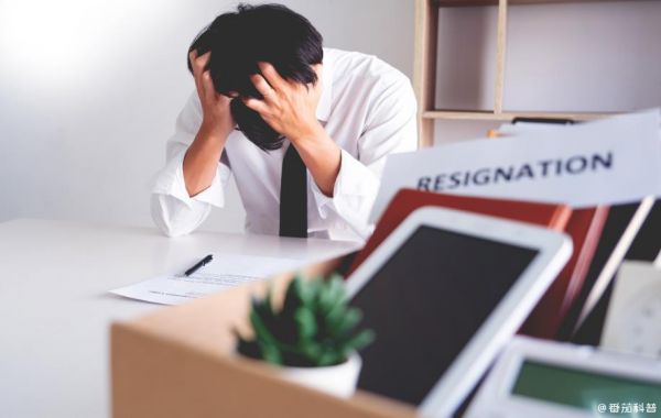 站立辦公真的比坐著更健康嗎？科學(xué)調(diào)整，打造高效又健康的工作環(huán)境