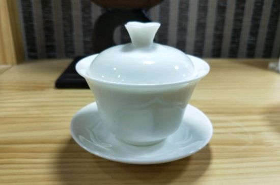 常見(jiàn)的七大材質(zhì)的茶具優(yōu)缺點(diǎn)，用什么材質(zhì)的茶具泡茶最好？