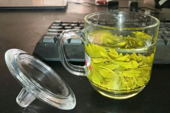常見(jiàn)的七大材質(zhì)的茶具優(yōu)缺點(diǎn)，用什么材質(zhì)的茶具泡茶最好？