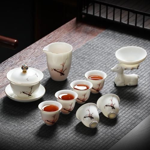 茶壺茶具價(jià)格圖，同樣是陶瓷茶具，幾十元一套的和幾百元一套的，差別在哪里？