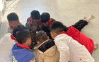 “為什么小學(xué)生臟臟的黑黑的？”評(píng)論區(qū)一看一個(gè)不吱聲