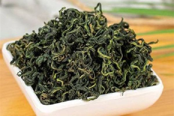 蒲公英茶的功效和作用 蒲公英茶可以降血壓?jiǎn)?></p><h3>蒲公英茶有減肥效果嗎</h3><p>蒲公英茶可以輔助減肥，蒲公英茶是一種偏寒涼的中藥材，可以每天少量應(yīng)用，配合蜂蜜、檸檬等食物，減少對(duì)于胃腸道的損傷，同時(shí)可以改善人體的脂肪分布，對(duì)于幫助脂肪燃燒、利尿、減低血脂都具有很好的療效。</p><p style=