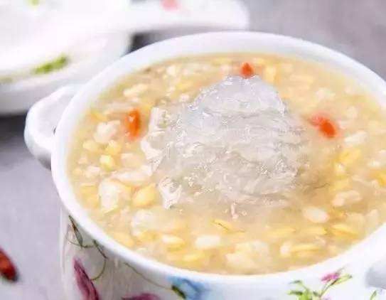 燕麥燕窩搭配食用：健康美食新嘗試