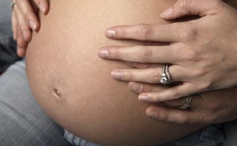 孕婦喝水 孕婦喝水注意 孕婦喝什么水好