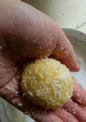 健康美味的燕麥椰蓉餅干制作方法（以健康的燕麥為主材，加入椰蓉的口感，一口咬下回味無窮）