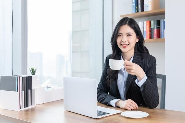 過年會復胖：現代職場人的健康管理挑戰(zhàn)與企業(yè)應對策略 圖1