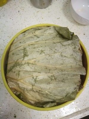 美味的荷叶饭的做法步骤 第4步