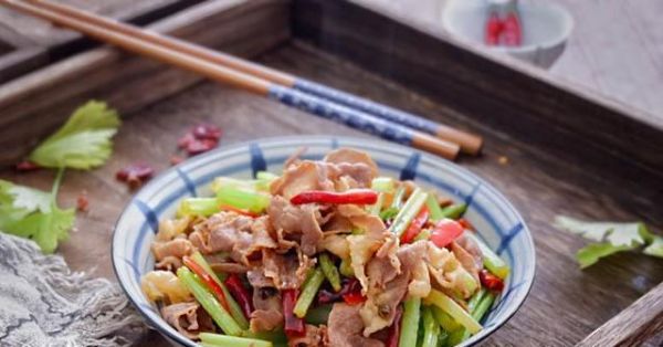 燃燒你的卡路里，這4道低卡減肥餐，每天不重樣，讓你瘦到飛起來(lái)