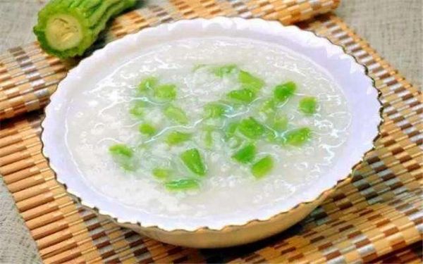 一年之計(jì)在于春教大家一些春季養(yǎng)生粥的做法簡(jiǎn)單易學(xué),健康美味!