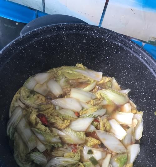 營養(yǎng)美味的娃娃菜粥做法（以娃娃菜為主角的健康粥品）