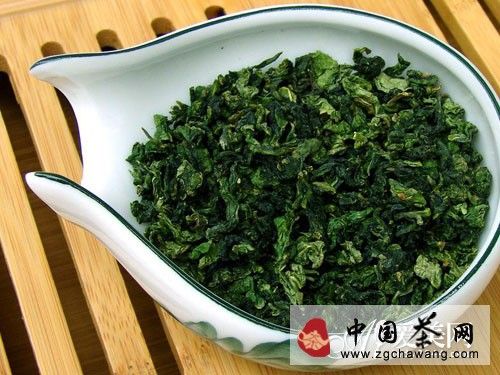 2、鐵觀音：富含茶多酚，還能燃脂瘦身