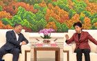 黑龍江省省長梁惠玲會見李書福，提出一個希望