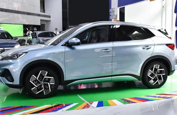 比亞迪新純電SUV：豪華五座+動(dòng)感座椅設(shè)計(jì)！-有駕
